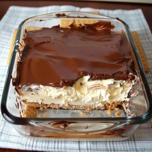 No-Bake Chocolate Éclair Cake