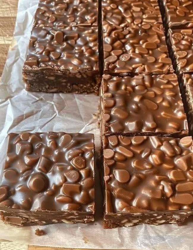 🍫 Easy Homemade Chocolate Peanut Bars